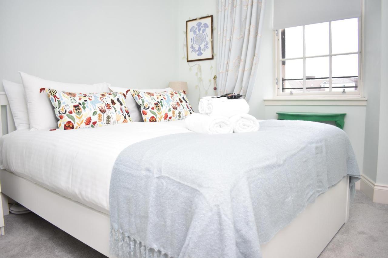 Bernard St - Bright And Spacious 1 Bed Apartment At The Shore! Edimburgo Esterno foto